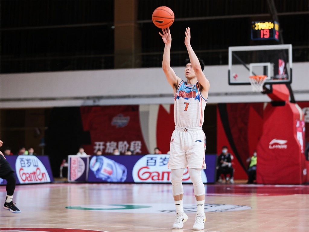 欧洲杯附加赛决战：乌克兰对阵冰岛，晋级关键之战预测